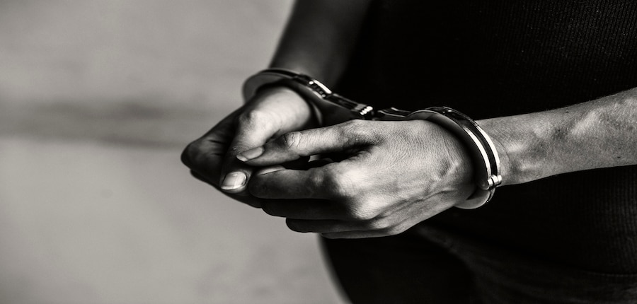 Headmaster suspended after assaulting Basic Education Officer during inquiry in Sitapur. (Image: Freepik)