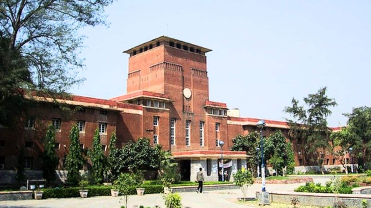 डीयू यूजी मॉप-अप राउंड शेड्यूल आधिकारिक वेबसाइट admission.uod.ac.in पर जारी किया गया है। (प्रतीकात्मक-विकिमीडिया कॉमन्स)