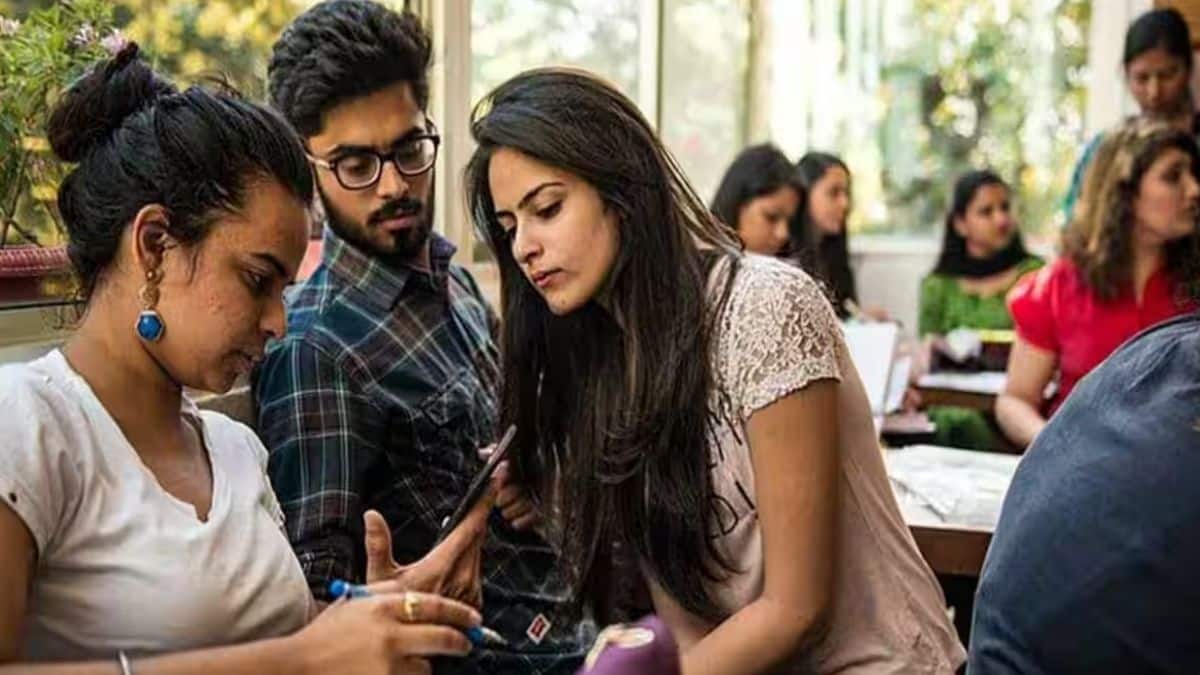 बिहार बोर्ड के अध्यक्ष आनंद किशोर ने प्रेस कॉन्फ्रेंस के माध्यम से परिणाम की घोषणा की।(प्रतीकात्मक-विकिमीडिया कॉमन्स)