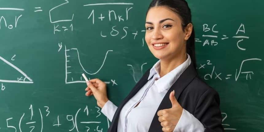 यूपीपीएससी असिस्टेंट प्रोफेसर परीक्षा 2025 के लिए आवेदन की अंतिम तिथि 6 अक्टूबर है। (प्रतीकात्मक-फ्रीपिक)