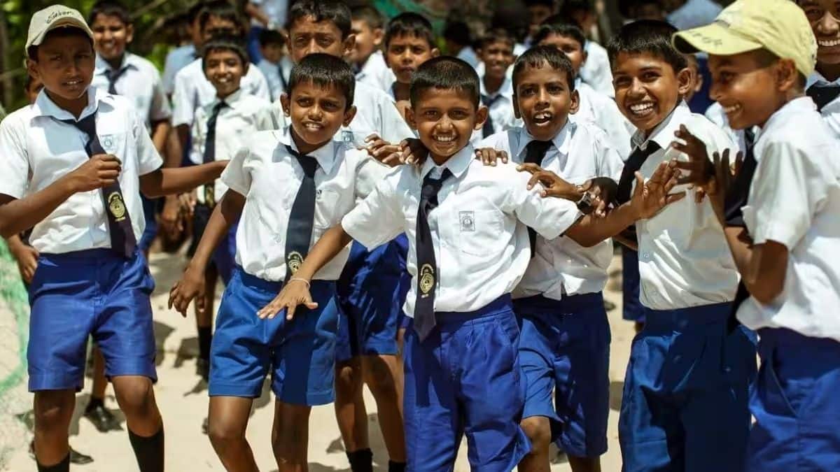 UP RTE Admission 2026-27: निजी विद्यालयों में वंचित वर्गों के लिए 25 फीसदी आरक्षण का प्रवेश कार्यक्रम जारी