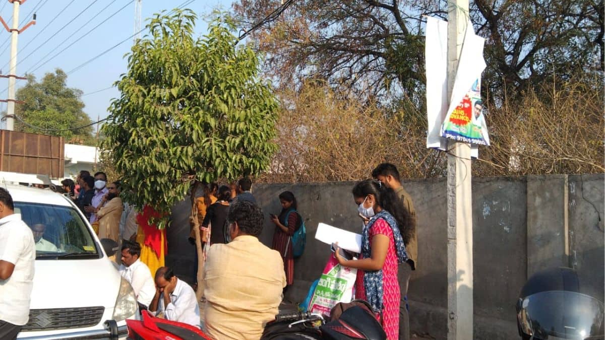 How will JEE Mains 2026 be conducted? Things to carry, exam day guidelines