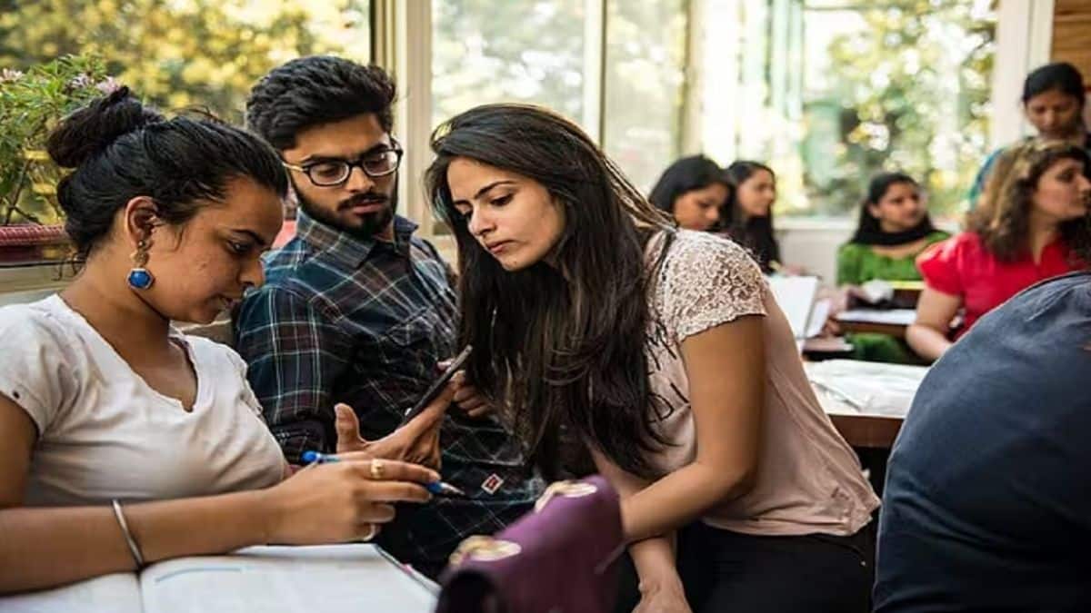 उम्मीदवार अब अपना झारखंड टीईटी हॉल टिकट ऑनलाइन डाउनलोड कर सकते हैं। (प्रतीकात्मक-विकिमीडिया कॉमन्स)