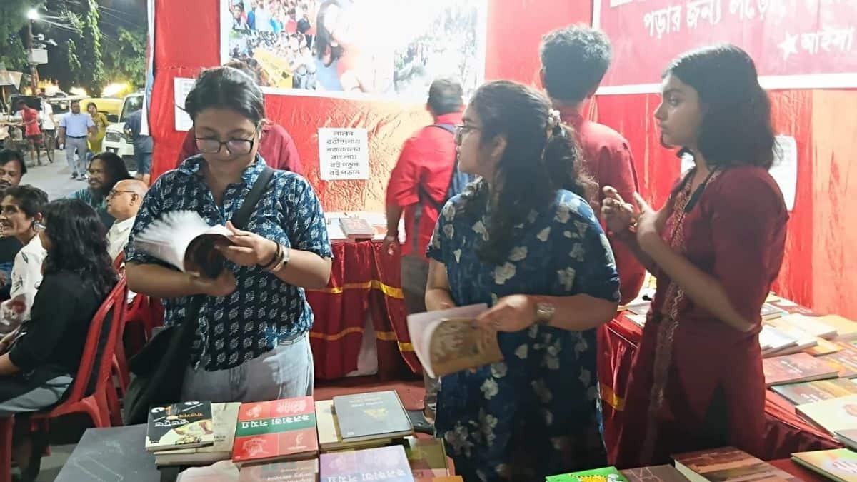 Bookstalls in Jadavpur report record sale after attack allegedly by right wing activists during Durga Puja (Image: Careers360)