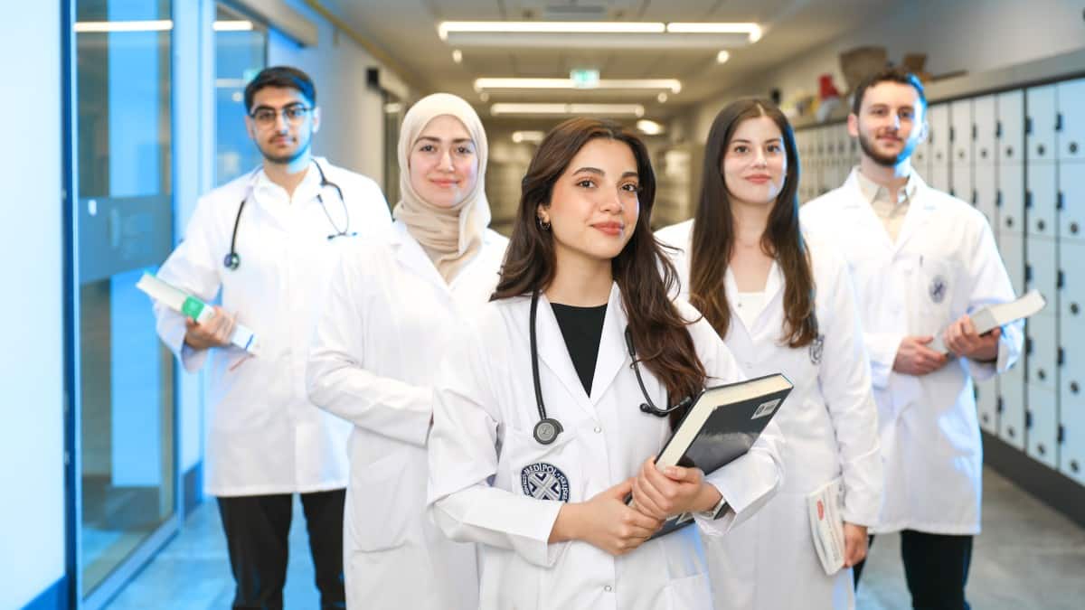 ASMI demands a stipend hike for MBBS interns in Maharashtra. (Representative Image: Pexels)