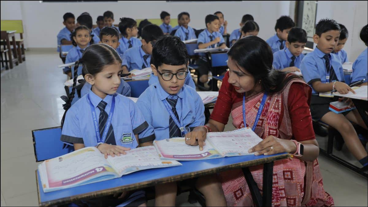 UPESSC announces 17,735 Assistant Teacher posts; check eligibility, exam dates, fee and selection process (Representative Image: Shutterstock)
