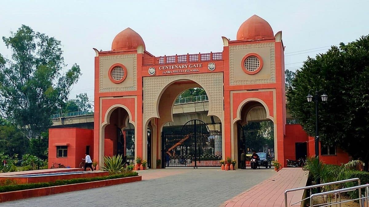 छात्रों ने सुरक्षा सलाहकार का पद समाप्त करने और मुख्य प्रॉक्टर के इस्तीफे की मांग की। (प्रतीकात्मक-विकिमीडिया कॉमन्स)