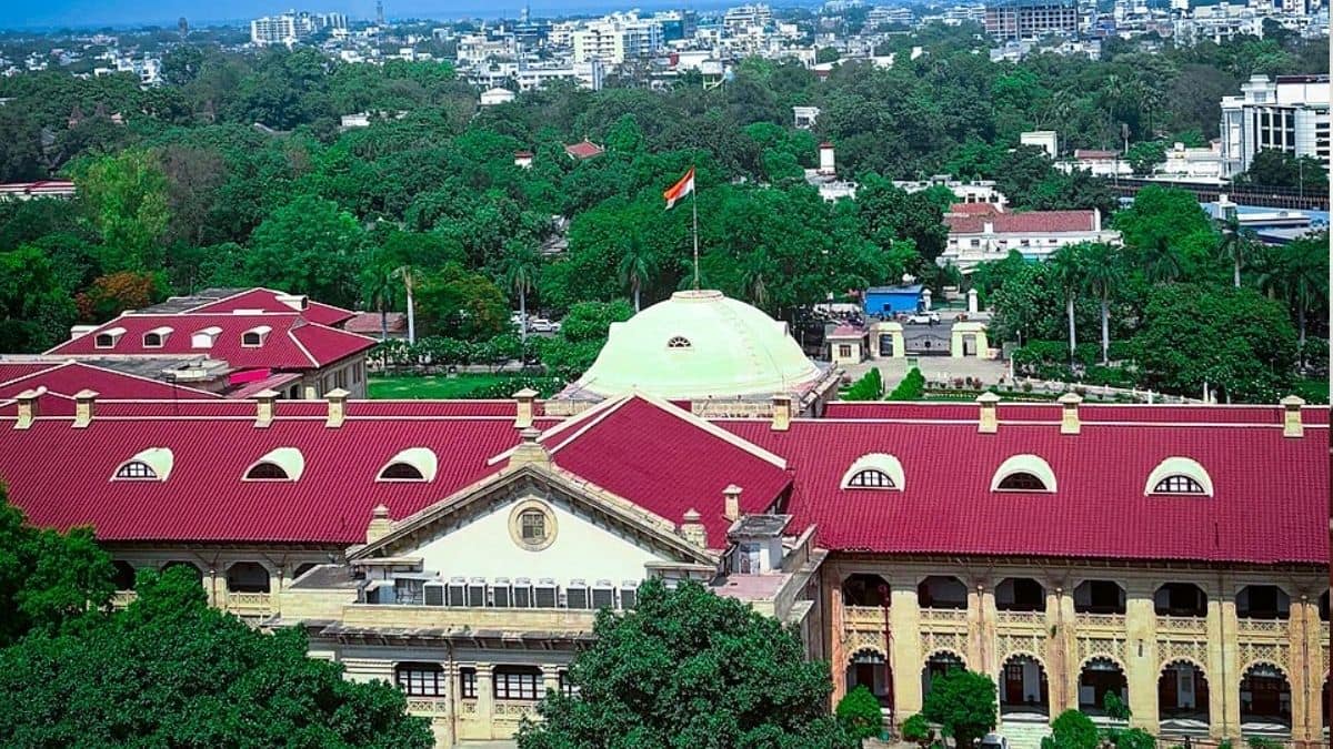 उच्च न्यायालय ने इस संदर्भ में कहा कि शिक्षा मित्रों की कानूनी स्थिति कार्यरत अध्यापकों से अलग है। (प्रतीकात्मक-विकिमीडिया कॉमन्स)