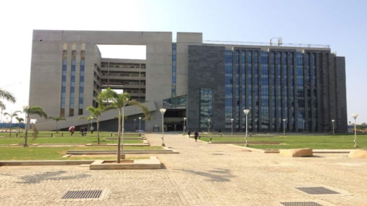 The programme will run from October 24 in a hybrid format, allowing participants to attend instructor-led sessions either on campus at IIT Hyderabad or online. (Image source: Wikimedia Commons)