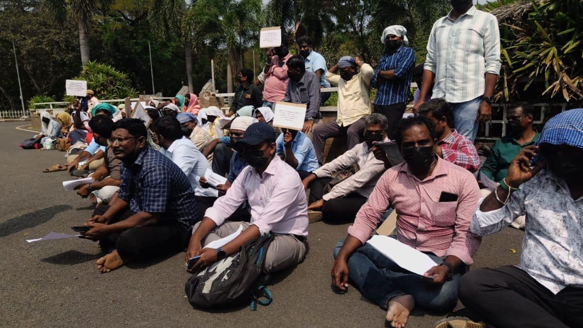 Members of the Anna University Temporary Professors’ Association protest the dismissal of 328 faculty from affiliated engineering colleges. (Image credits: sourced)