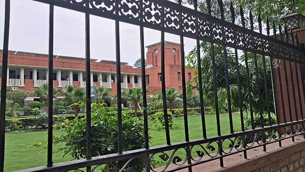 Delhi University has banned protests, demonstrations and public meetings on campus for a month. (Image: Wikimedia Commons)