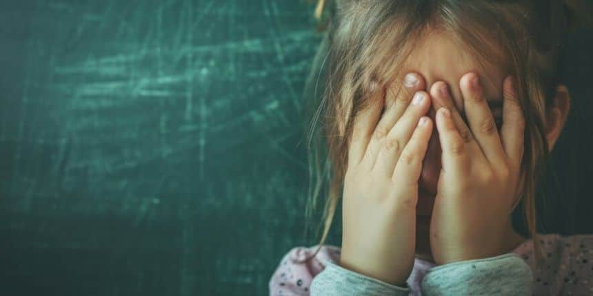 छात्रा ने आरोप लगाया कि आरोपी ने उसे चुप रहने की धमकी दी थी। (प्रतीकात्मक-फ्रीपिक)