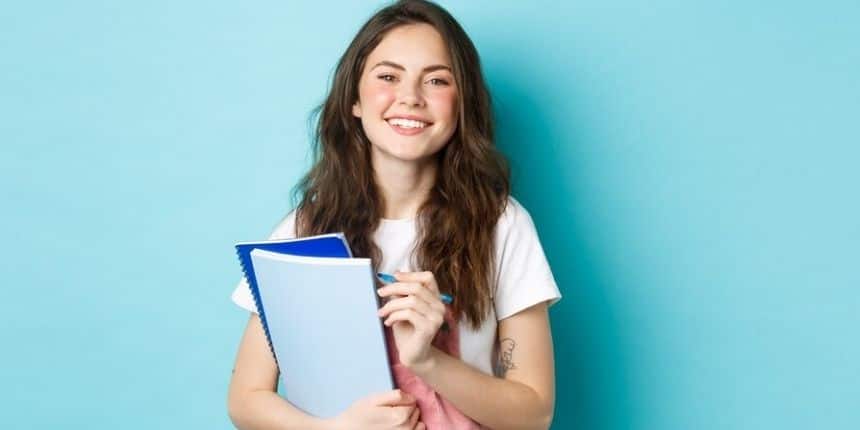 यूपीएसएसएससी फार्मासिस्ट भर्ती 2026 के लिए आवेदन प्रक्रिया 9 मार्च से शुरू होगी। (प्रतीकात्मक-फ्रीपिक)