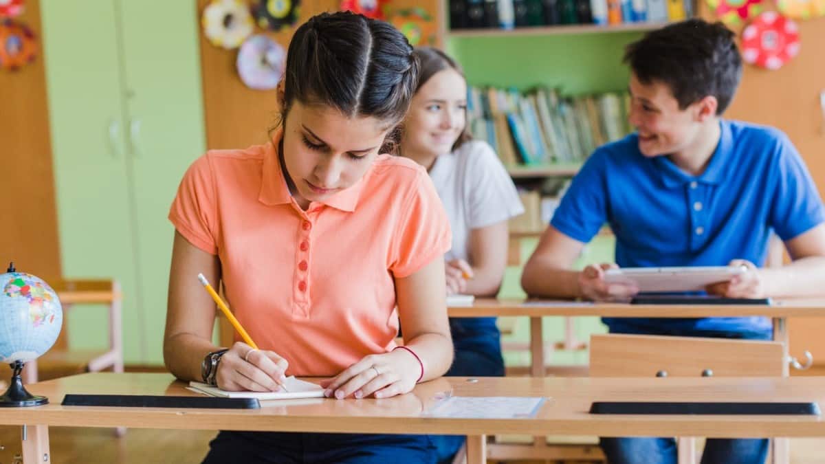 AP SSC hall ticket 2026 out at bse.ap.gov.in; Class 10 exam from March 16 (Representationa image: freepik)