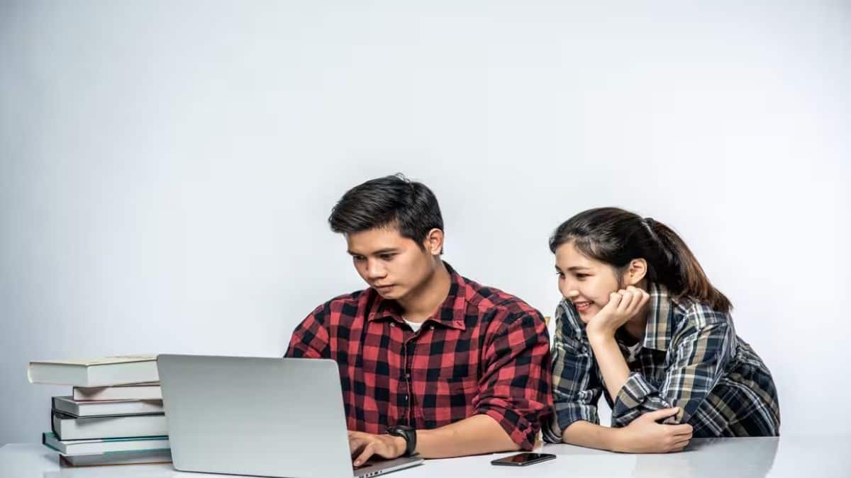 डीएसएसएसबी रिजल्ट 2026 देखने की प्रक्रिया इस लेख में आगे बताई गई है। (प्रतीकात्मक-फ्रीपिक)