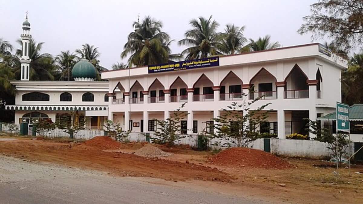 Samastha Kerala madrasa result 2026 declared at samastha.in for; 8708 students get topper grade (Image: Wikimedia Commons)