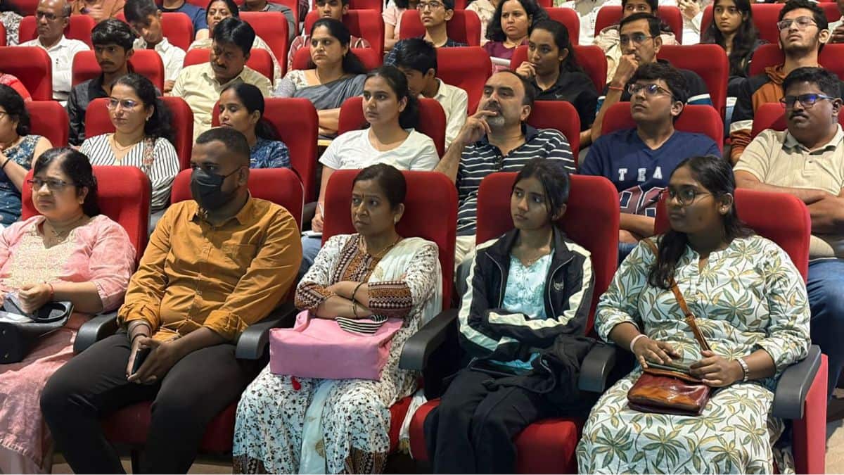 Students attend a Careers360 counselling session (Image: Careers360 file photo)