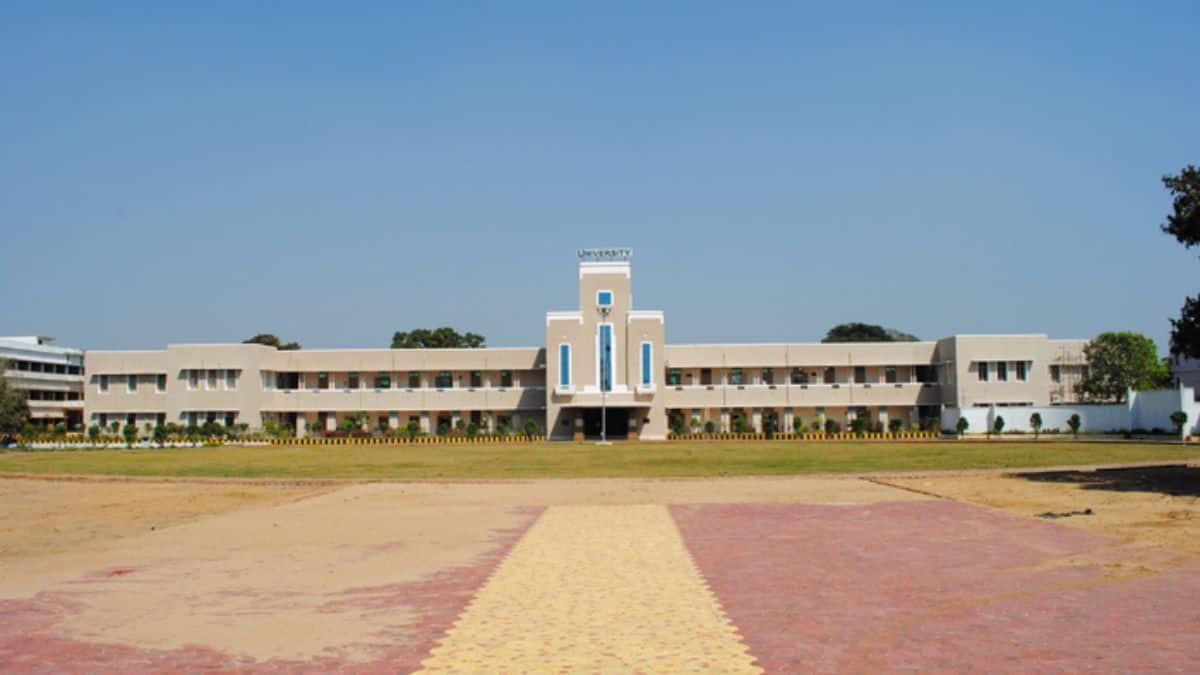 JNTU Hyderabad receives hoax bomb threat