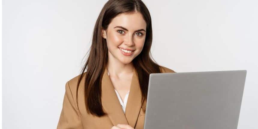 एनसीईटी 2026 का आयोजन कंप्यूटर आधारित टेस्ट मोड में किया जाएगा। (प्रतीकात्मक-फ्रीपिक)