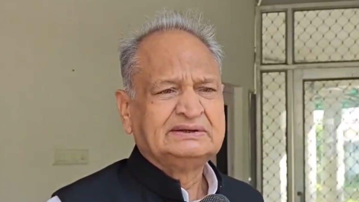 NEET UG 2026 Cancelled: राजस्थान सरकार ने नीट परीक्षा में गड़बड़ी को जानबूझकर छुपाने की कोशिश की - अशोक गहलोत