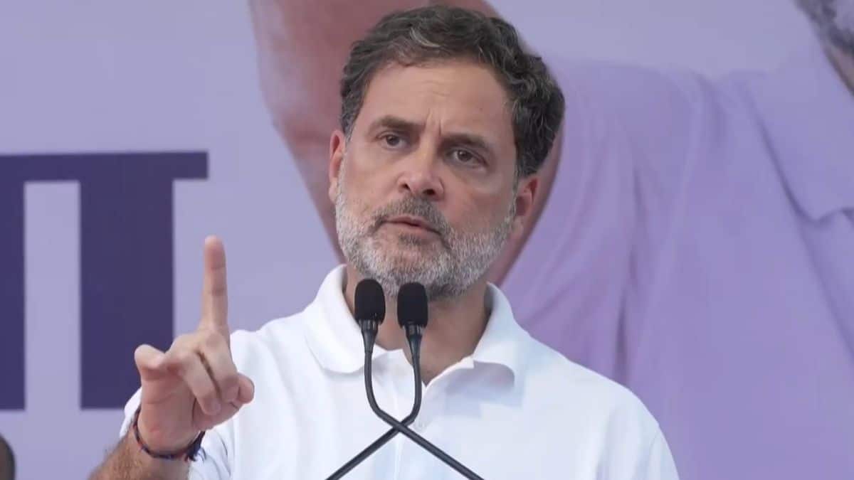 NEET UG Paper Leak 2026: नीट अब परीक्षा नहीं, नीलामी बन चुकी है, हम मिलकर इसे बदलेंगे - राहुल गांधी