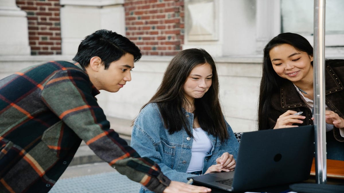 JEE Advanced 2026 exam moderate to difficult; answer key on May 25, result on June 1 (Representational Image: Pexels)