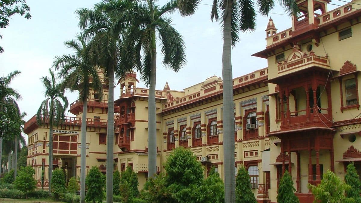 BHU says question paper followed approved syllabus and academic context (Image: bhu.ac.in)