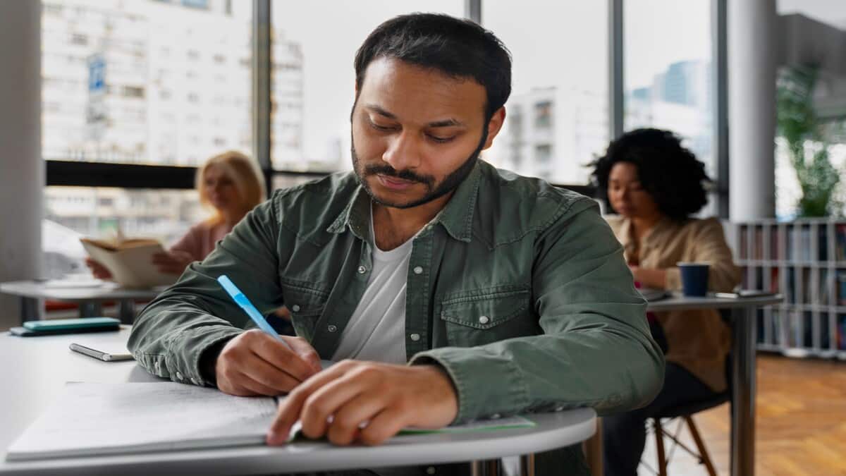UP BEd Joint Entrance Examination 2026 admit card download link active at bujhansi.ac.in; enter user ID and password to download exam hall ticket. (Representational image: Magnific)