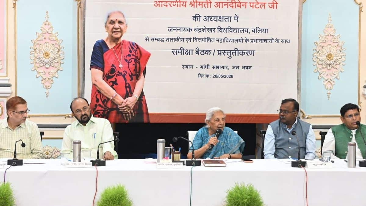 राज्यपाल आनंदीबेन पटेल, राज्य सरकार द्वारा संचालित विश्वविद्यालयों की कुलाधिपति हैं। (इमेज-एक्स/@GovernorofUp)