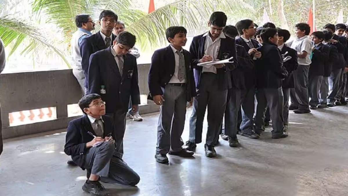 एमपी बोर्ड परीक्षाएं अब 16 जून से शुरू होंगी। पहले से निर्धारित समय-सारिणी में बदलाव किया गया है। (प्रतीकात्मक-विकिमीडिया कॉमन्स)