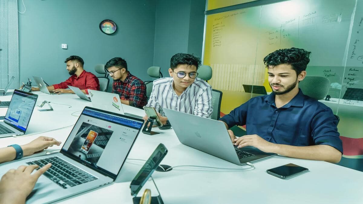 ABVP urges greater industry investment in R&D, long-term partnerships with universities (Representational Image: Pexels)