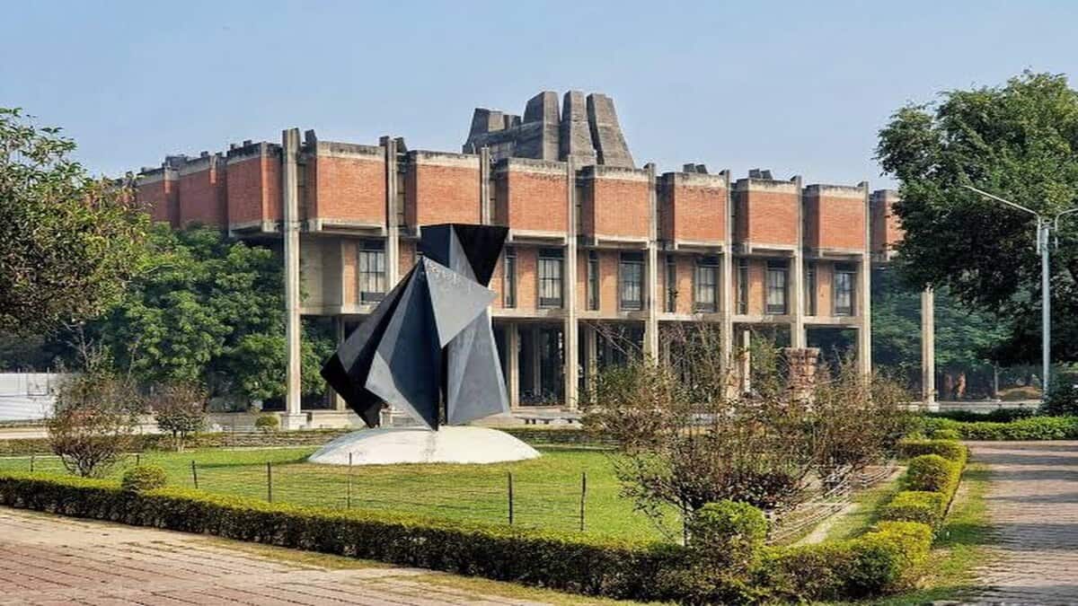 The new academic block will be established along with global and national trends driven by the increasing growth of Artificial Intelligence (AI) and Machines Learning (ML), IIT Kanpur said. (Image source: Wikimedia Commons)
