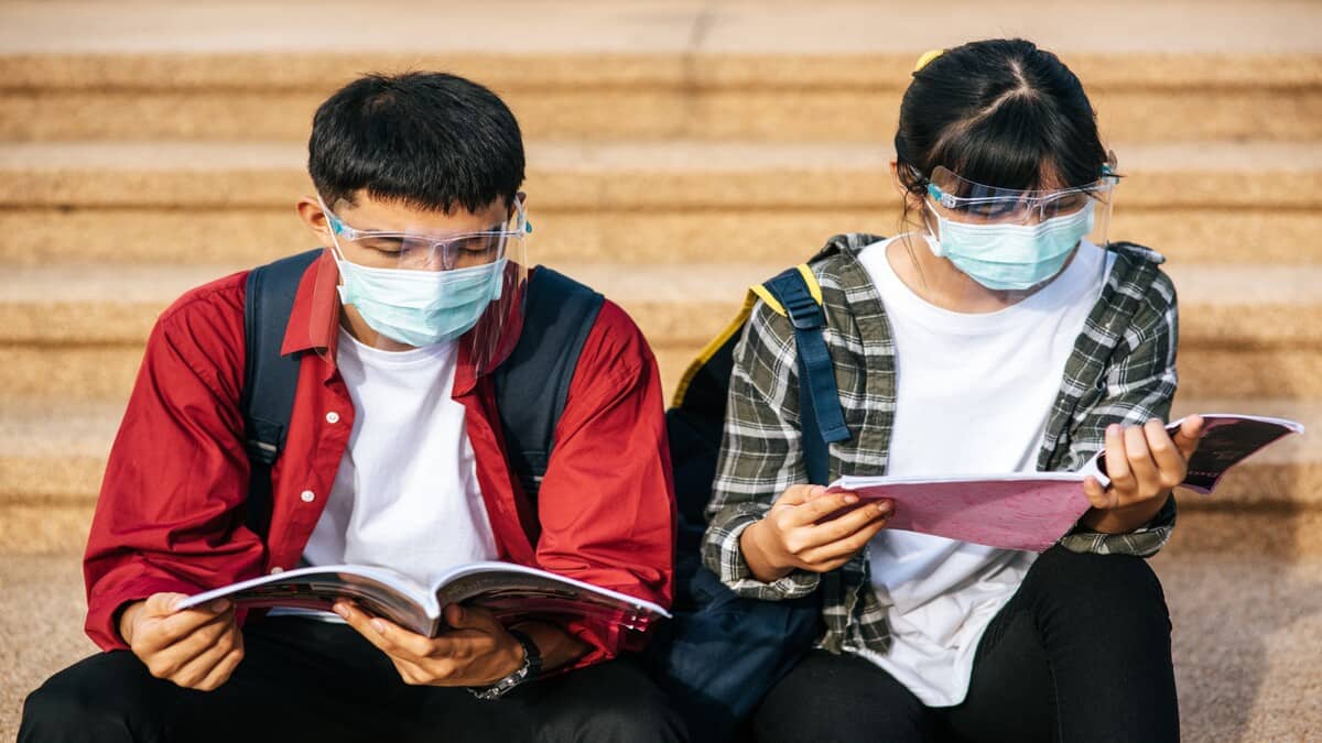 Download re-NEET UG 2026 admit card through the NTA's official website at neet.nta.nic.in. (Representational image: Magnific)