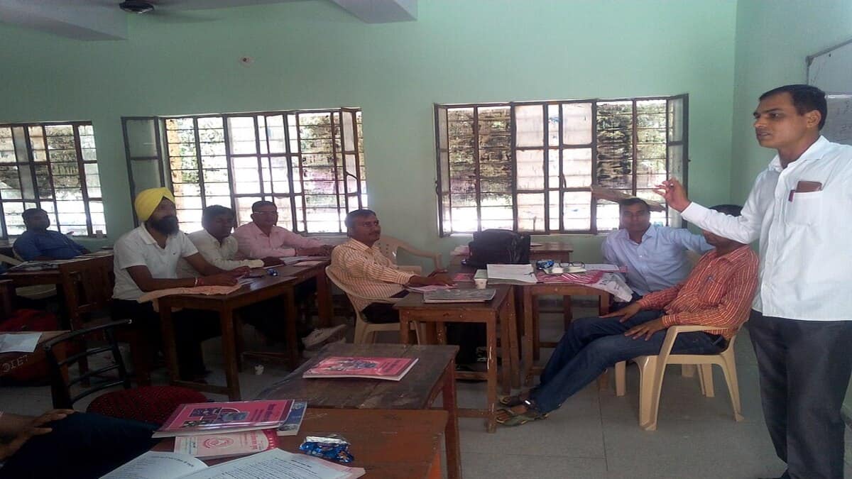 The body alleged that AEROs and EROs have been deputing teachers for BLO and SIR duties without coordination with the DoE. (Representational image: Wikimedia Commons)