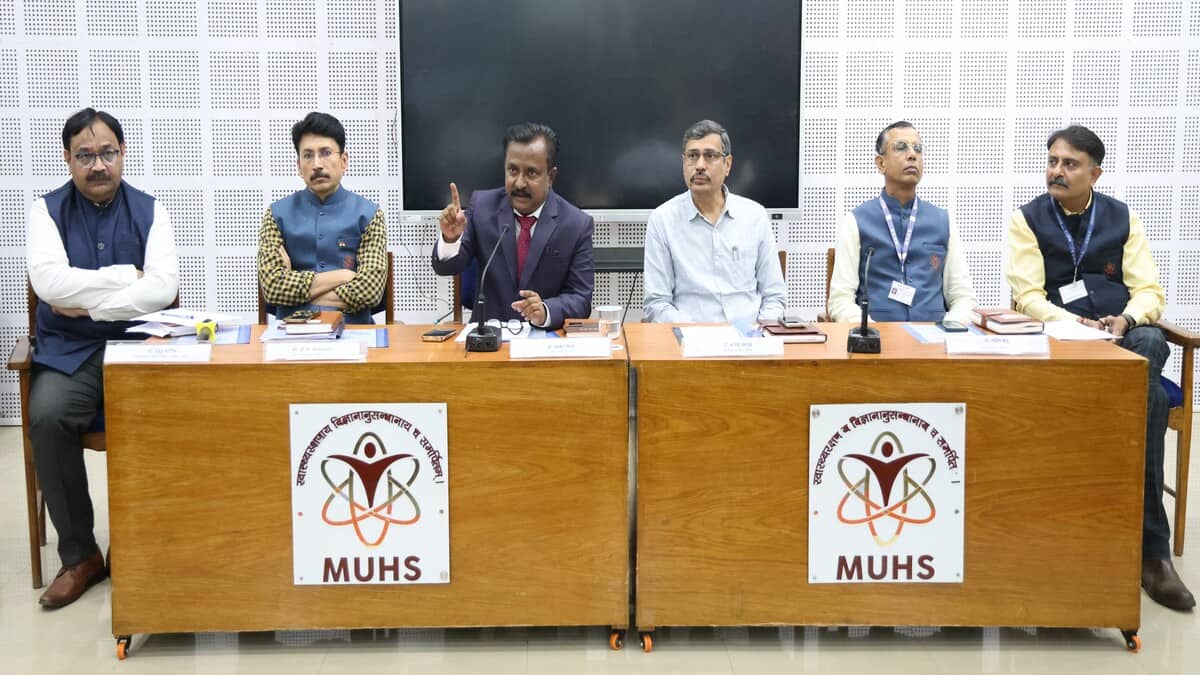 MUHS Nashik VC Venkat Gitke said virtual classes will be a temporary solution to handle faculty crunch at new medical colleges. (Image: Special Arrangement)