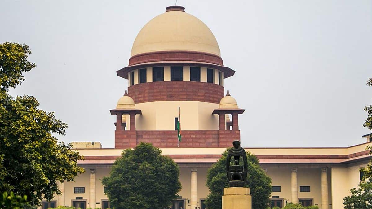 SC asks CBSE to protect students affected by OSM evaluation (Image Credit: Wikimedia Commons)