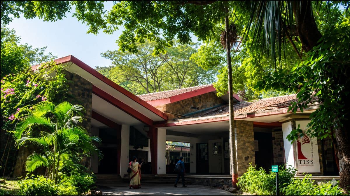 TISS 86th convocation on August 22 (Image: Wikimedia commons, AI-enhanced)