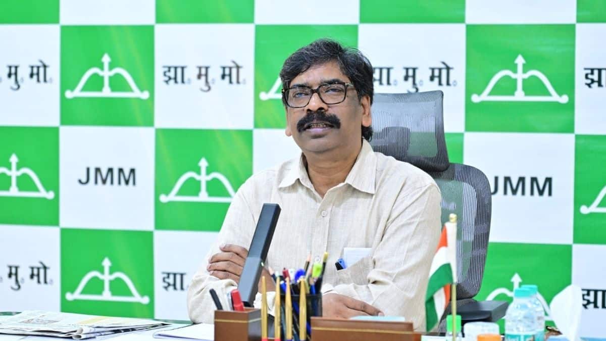 सीएम सोरेन के सीजीएल परीक्षा रद्द करने के ऐलान के बाद कम से कम 2,000 लोगों का भविष्य अनिश्चित हो गया है। (इमेज-एक्स/@HemantSorenJMM)