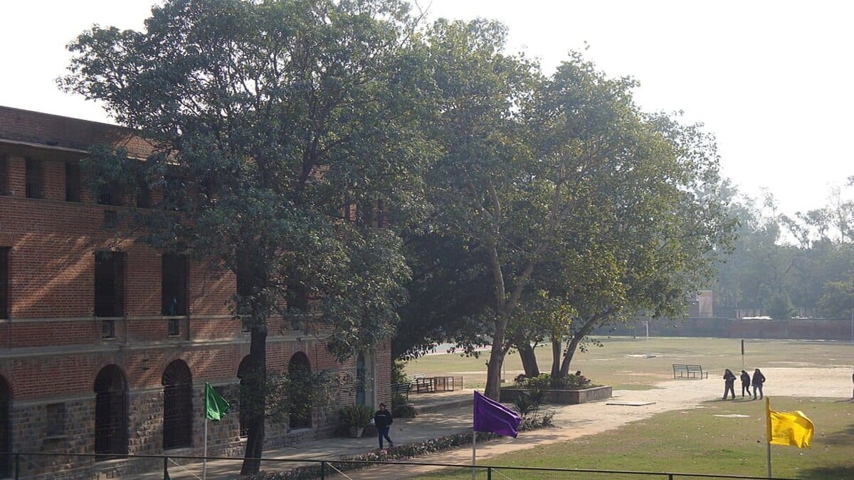 DU CSAS UG Admissions 2026: Students can register for mid-entry round through the official website at admission.uod.ac.in by August 5. (Image source: Wikimedia Commons)