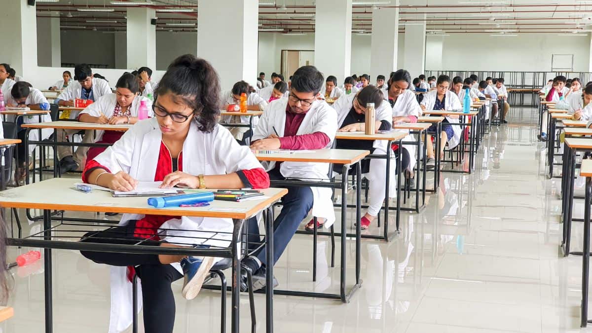 India to add 5,000 PG medical seats under Phase-III medical education scheme by 2028-29; Karnataka has highest seat count. (Representational Image: Shutterstock)