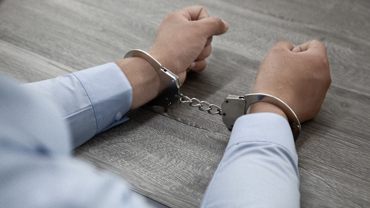 जेएसएससी-सीजीएल परीक्षा में कथित अनियमितताओं के मामले में अब तक 13 लोगों को पकड़ चुकी है। (इमेज-प्रतीकात्मक-फ्रीपिक)