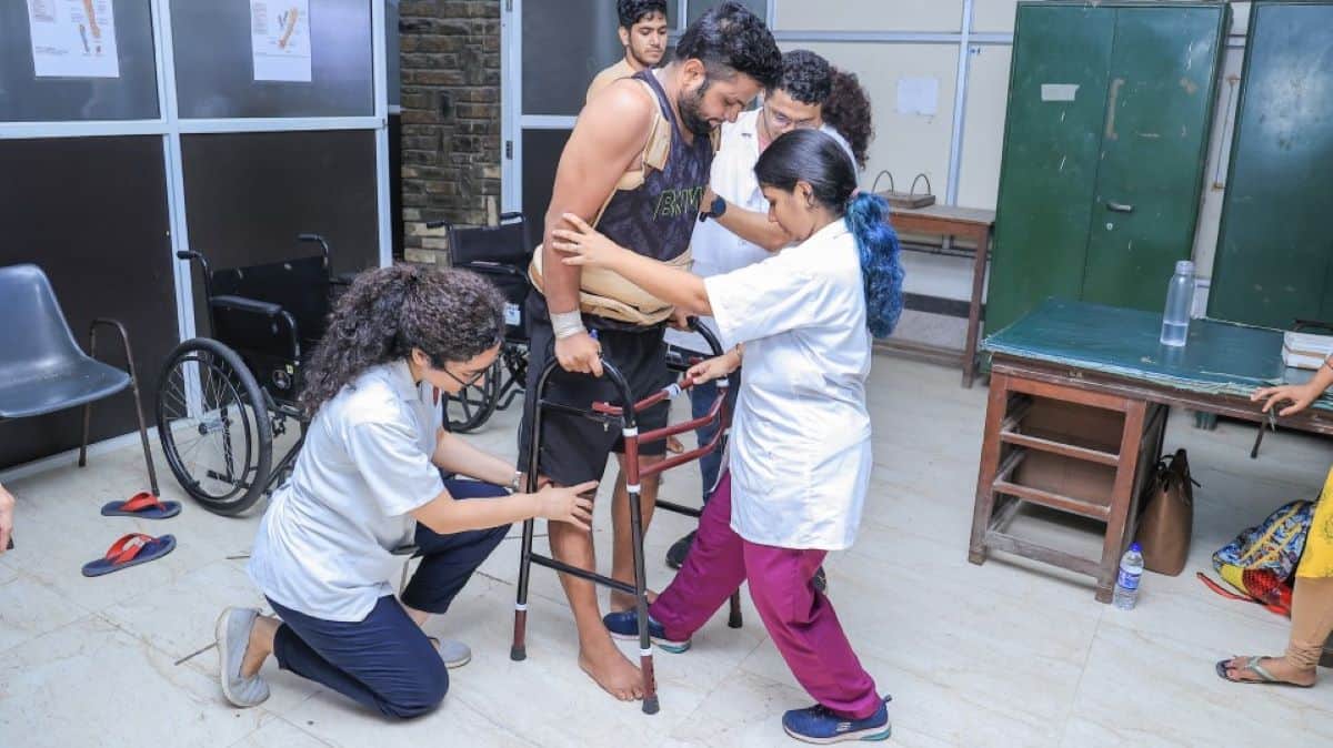 The new regulations pave the way for the creation of official rolls of allied and healthcare professionals (AHPs). (Image: KEM Hospital Mumbai)