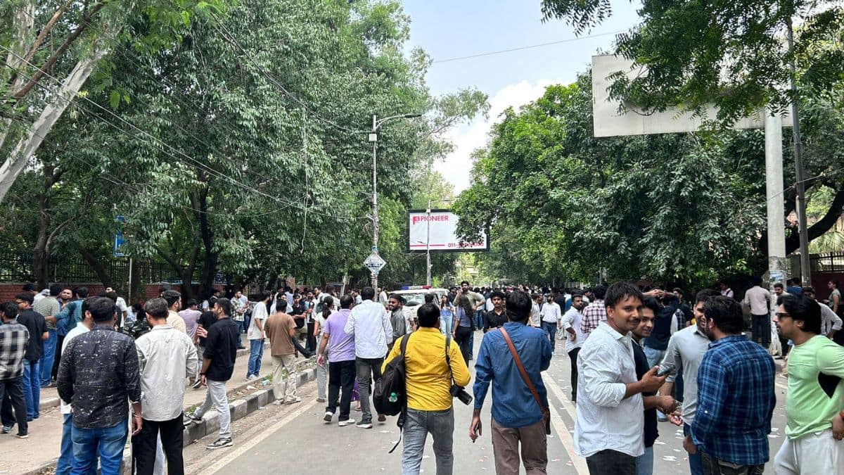 Students signed a petition and submitted it to vice-chancellor and registrar. (Representative Image: Careers360 File Photo)