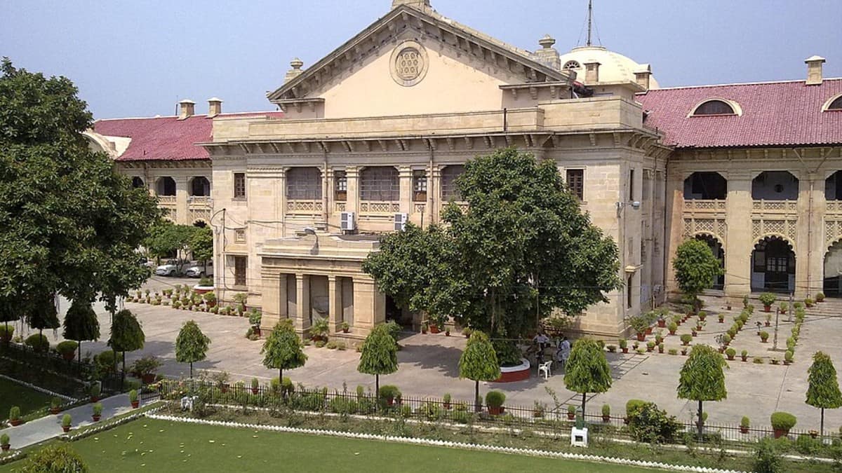 Allahabad High Court directs authorities to include three candidates under PwBD quota. (Image: Wikimedia commons)
