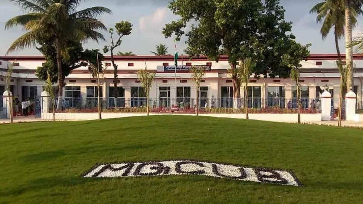 Patna HC directs Mahatma Gandhi Central University in Bihar to allow expelled student to return and complete his course. (Image: MGCU website)
