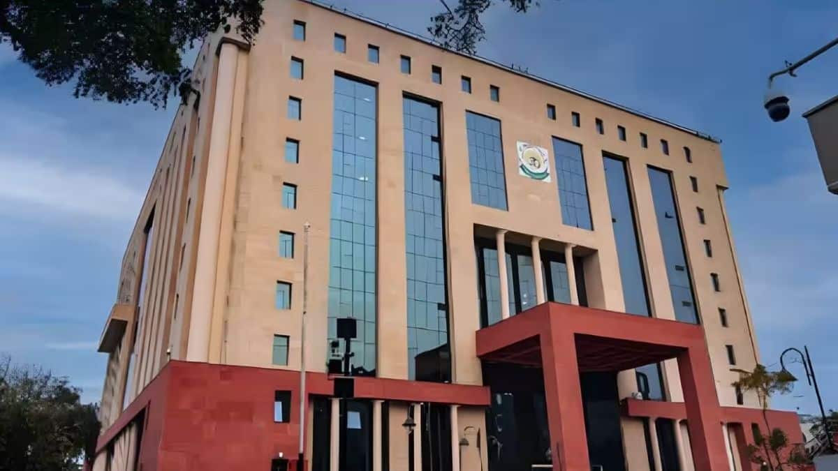 इंडियन एक्सप्रेस की रिपोर्ट के मुताबिक, सीबीएसई बोर्ड डेटशीट 2027 इस सप्ताह जारी की जा सकती है। (इमेज-एक्स/@cbseindia29)