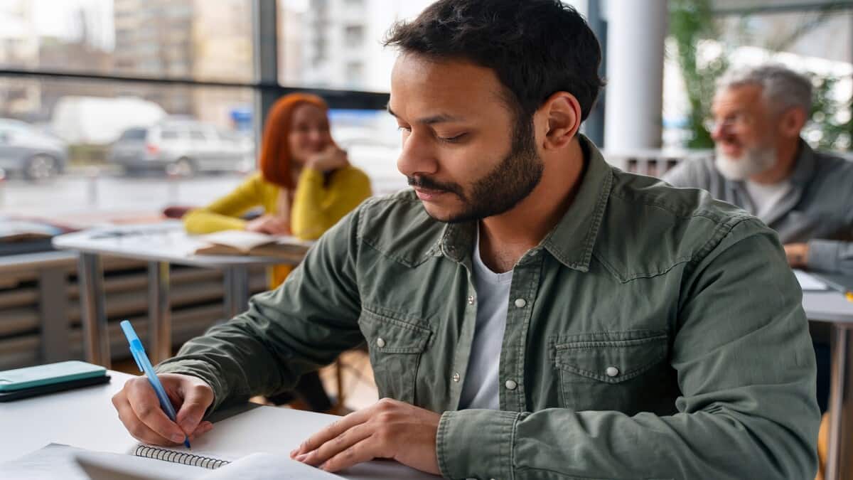 The Delhi high court, on August 31, also directed authorities to take a decision regarding refund of the examination fee of the concerned examination. (Representational image: Magnific)