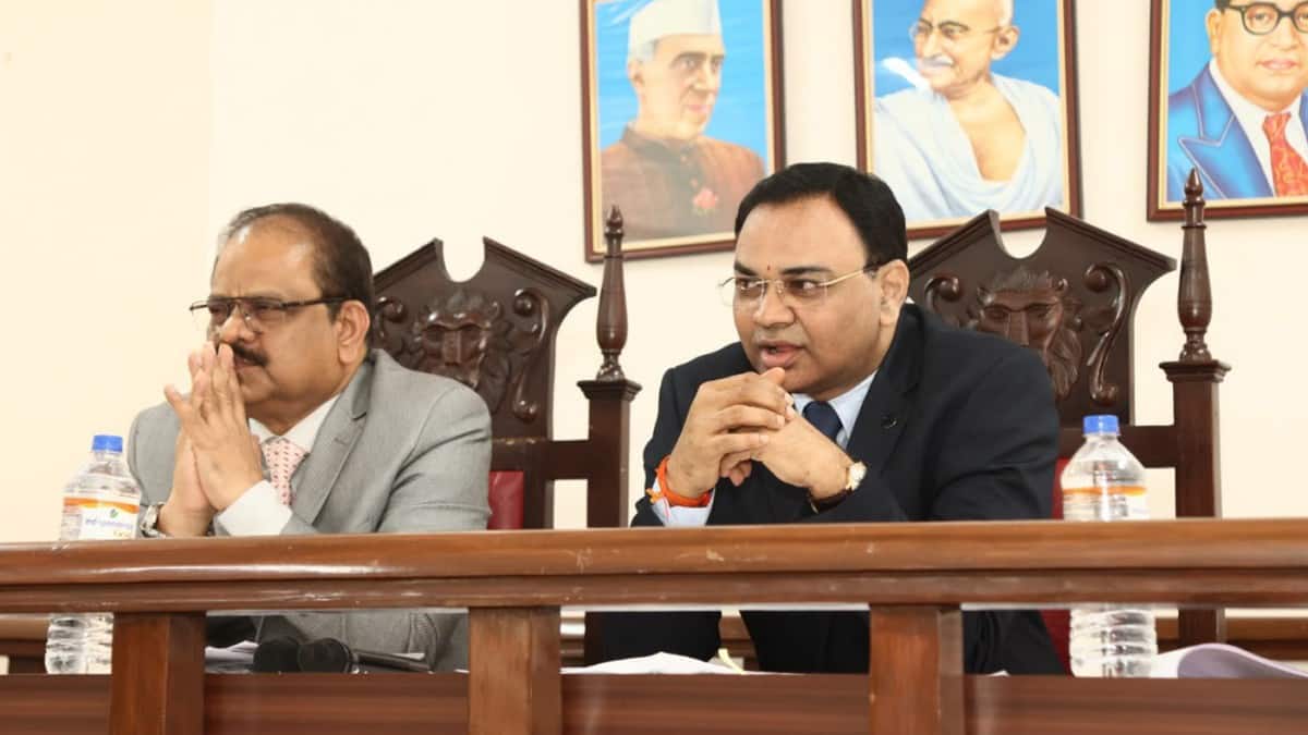 ICFAI Law School Hyderabad concludes the 11th N. J. Yasaswy Memorial Moot Court competition; check winners (Image: Press release)