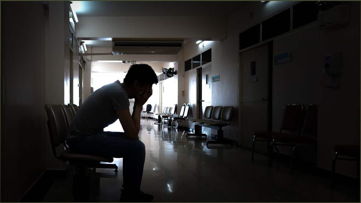 Class 12 student dies by suicide in Thane (Representational Image: Shutterstock)