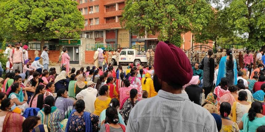 Punjab-teachers-protest-featured-image